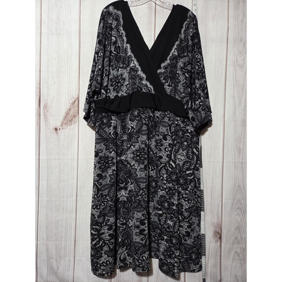 Lane Bryant Dress Womens 26/28 Black White Floral Lace Midi V Neck Plus Size - Picture 1 of 6